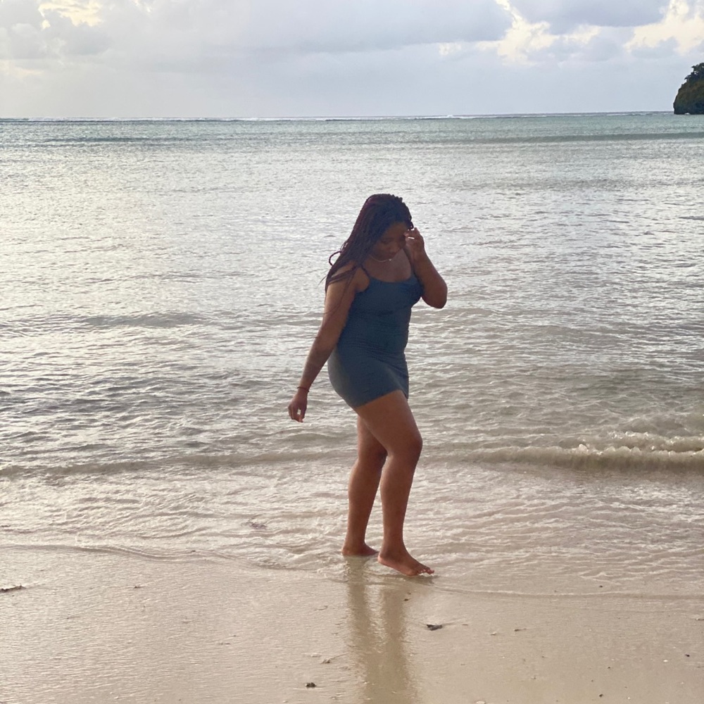 Meet your Posher, Christiana